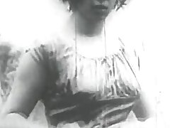 Bailarín en la hierba